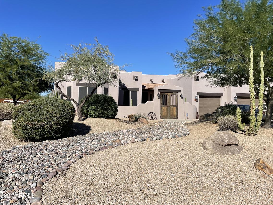 806 E Blue Eagle Ln., Phoenix, AZ 85086