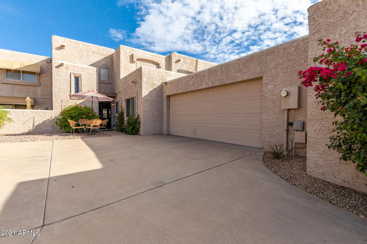 4032 E Charter Oak Rd., Phoenix, AZ 85032