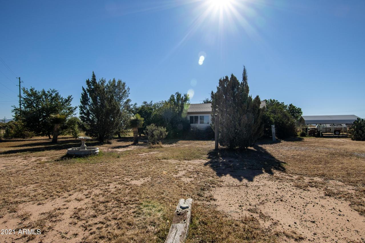 9526 E Olive Ave., Hereford, AZ 85615