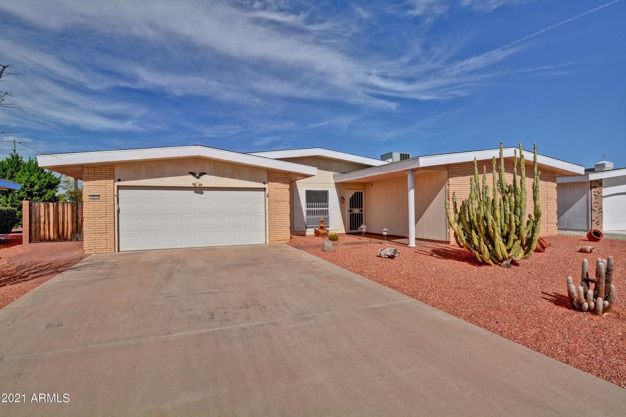 16837 N Meadow Park Dr., Sun City, AZ 85351