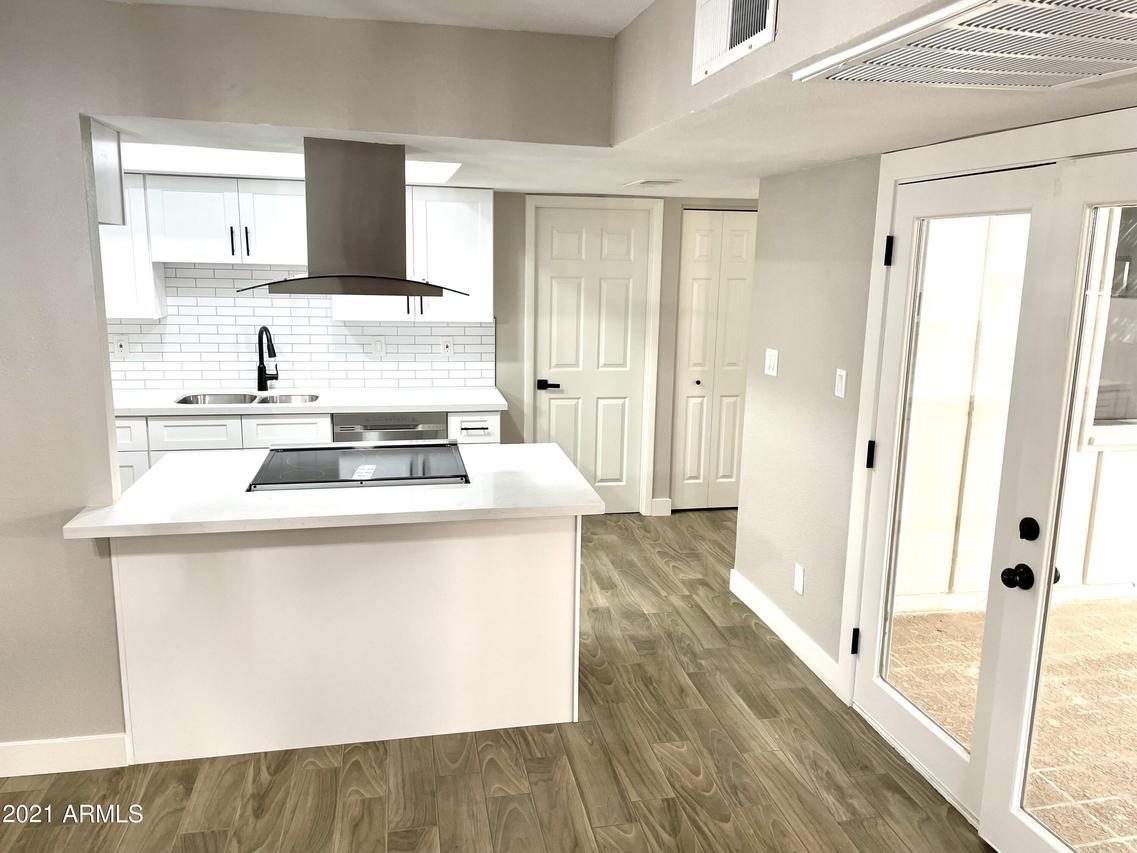 5104 S Birch St., Tempe, AZ 85282