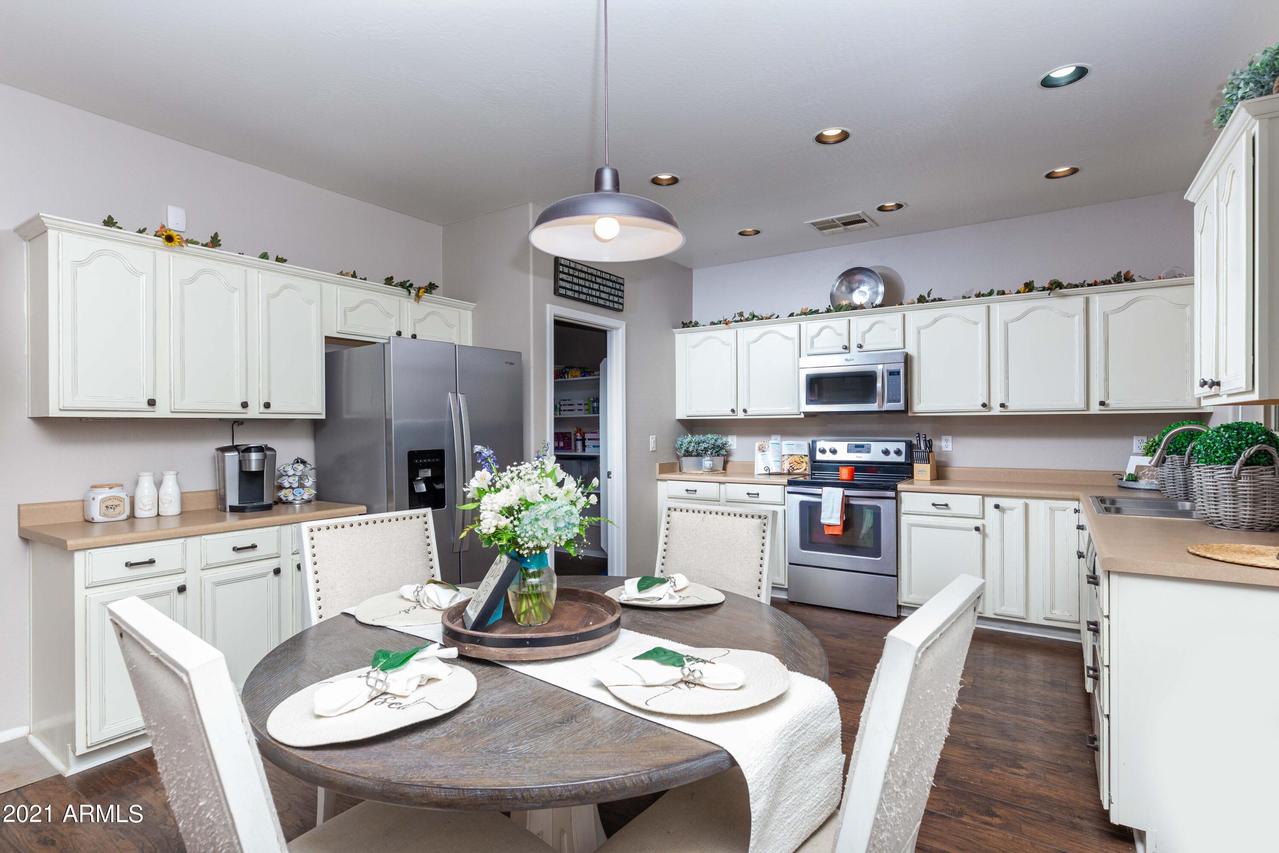 28593 N Posse Rd., San Tan Valley, AZ 85143