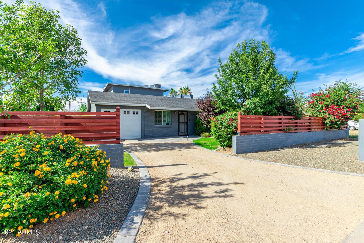 8240 N 8th St., Phoenix, AZ 85020