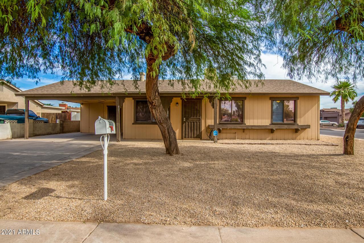 3037 N 69th Ave., Phoenix, AZ 85033
