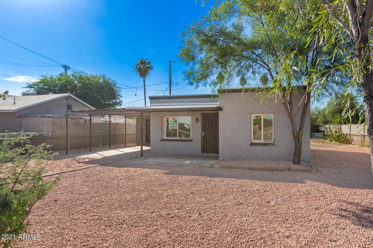 1030 S 33rd Ave., Phoenix, AZ 85009