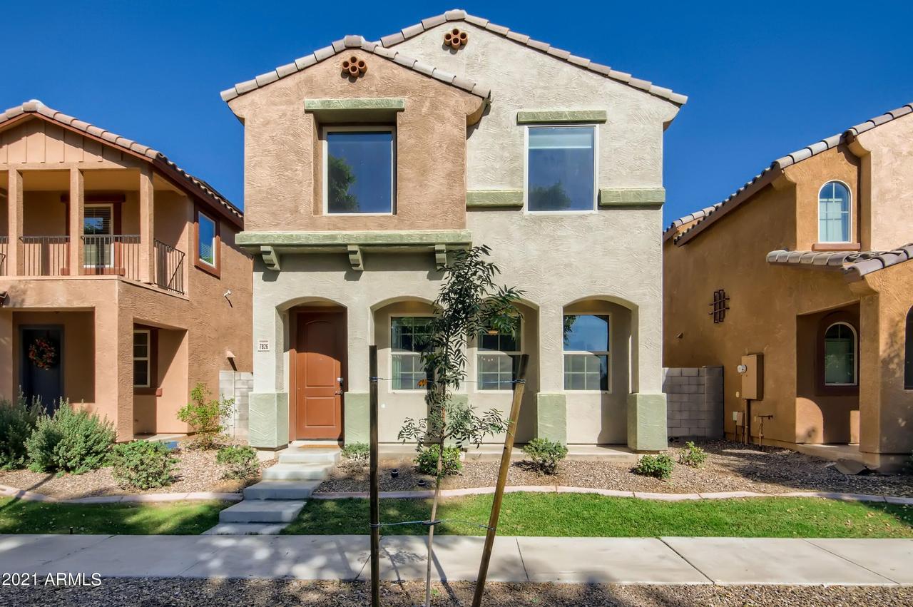 7826 W Holly St., Phoenix, AZ 85035