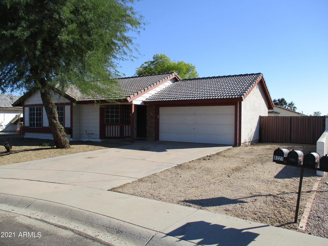 8233 W Columbine Dr., Peoria, AZ 85381