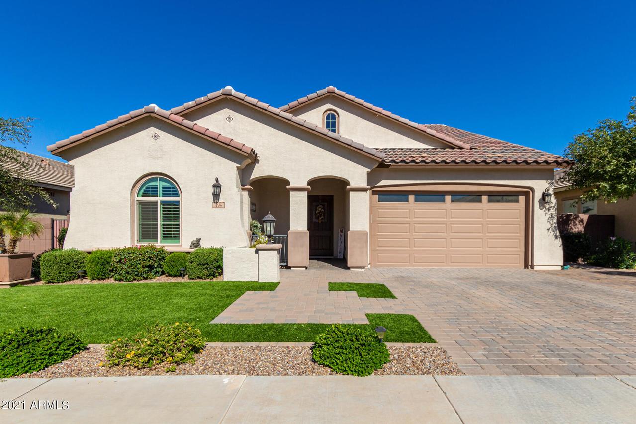194 W Cucumber Tree Ave., Queen Creek, AZ 85140