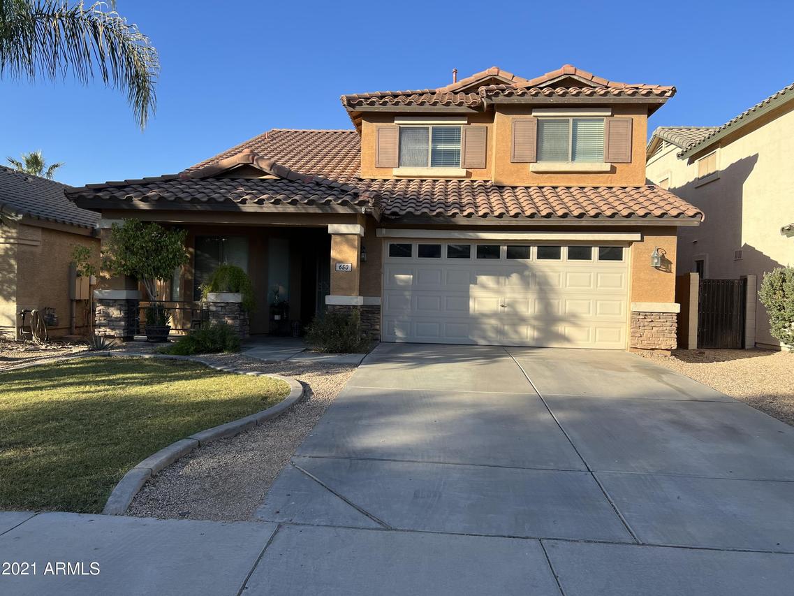 650 E Daniella Dr., San Tan Valley, AZ 85140