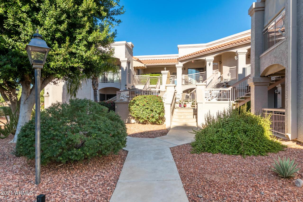 9151 W Greenway Rd. #214, Peoria, AZ 85381