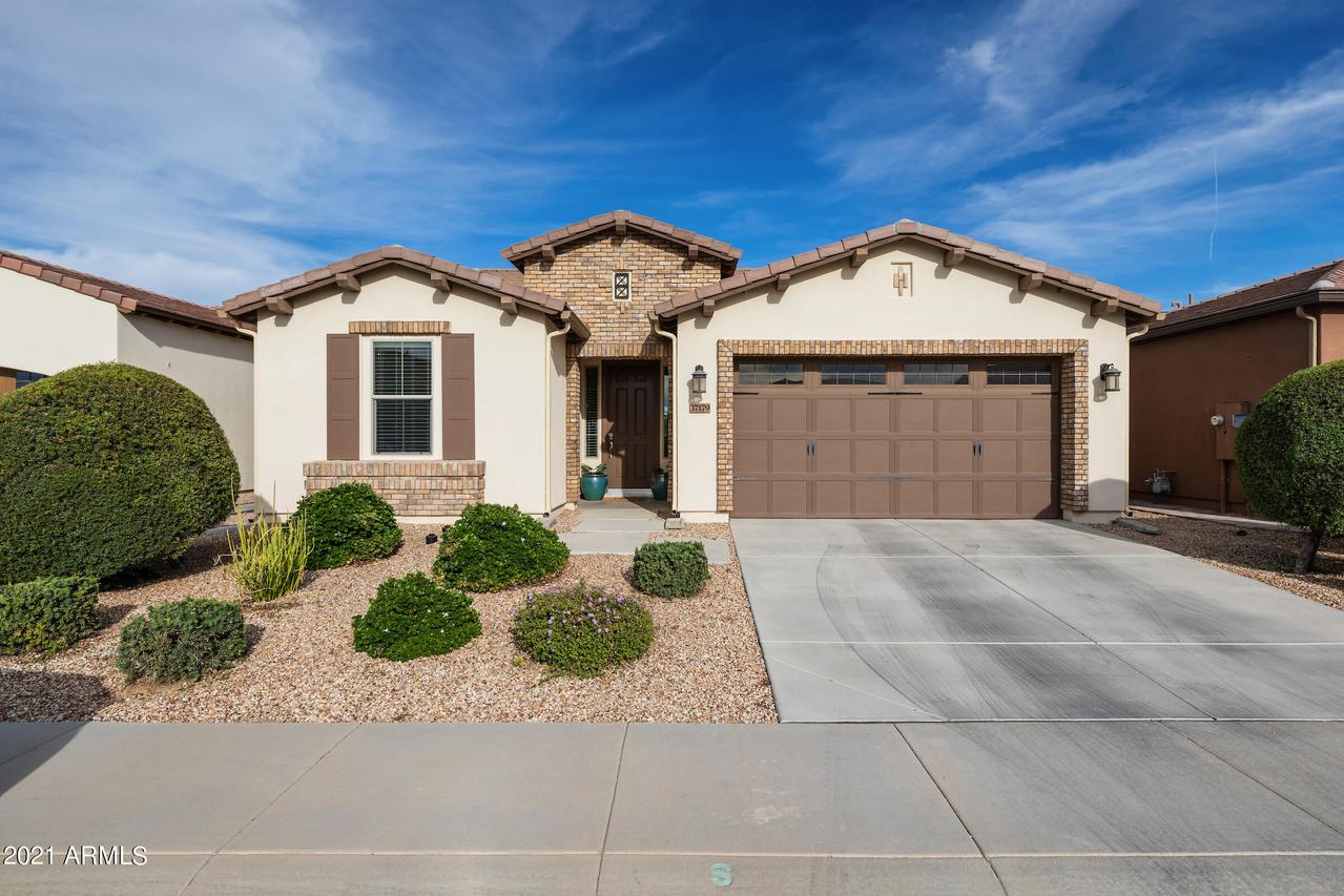 37179 N Tres Dr., San Tan Valley, AZ 85140