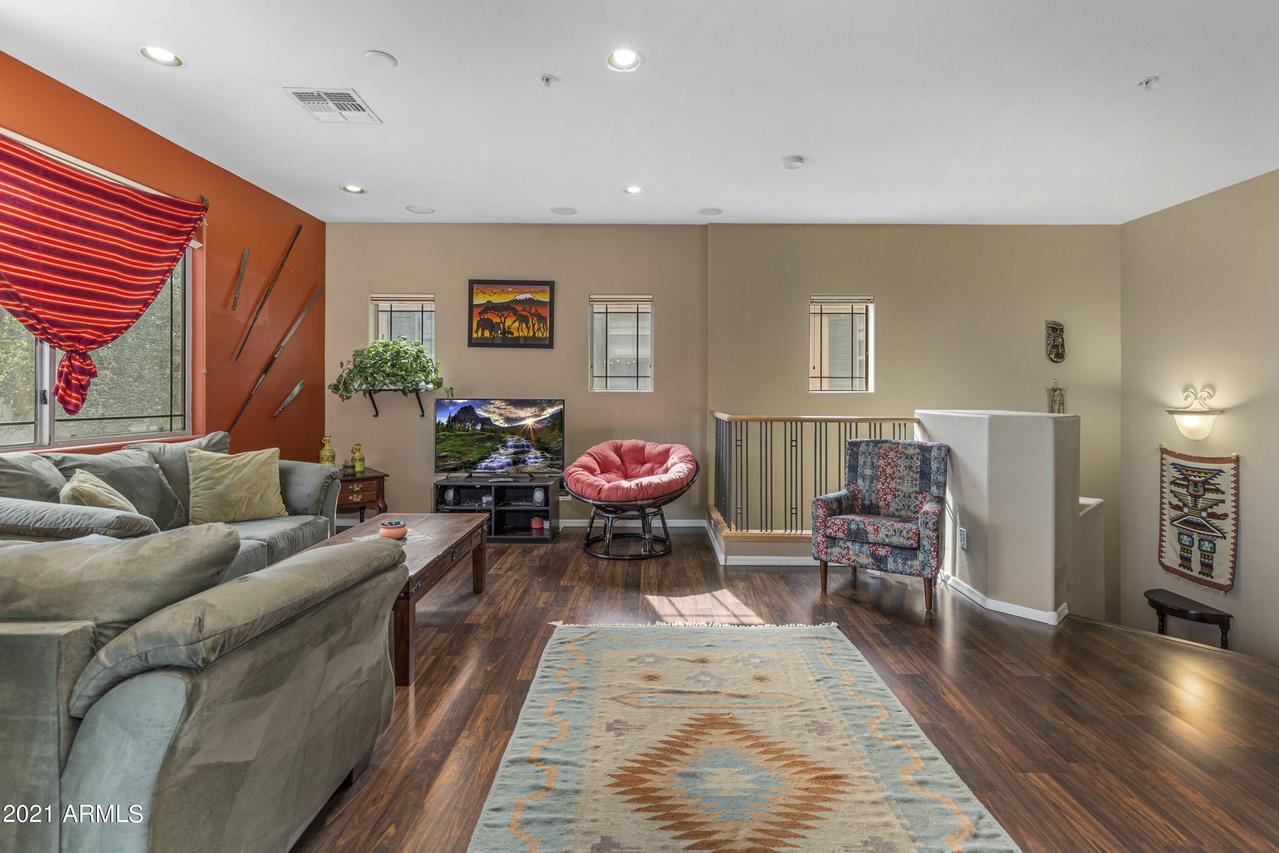 7446 S 30th Run, Phoenix, AZ 85042