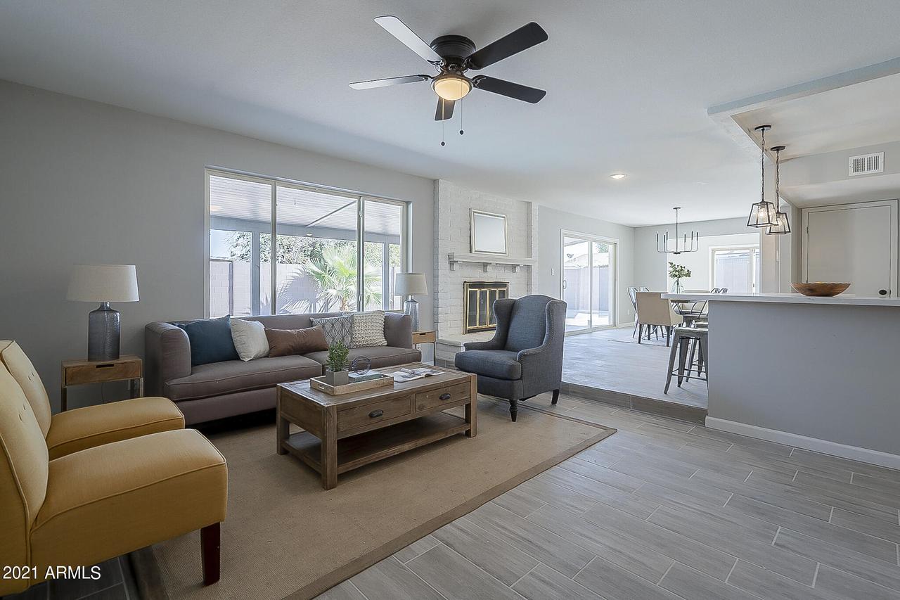 9039 N 41st Dr., Phoenix, AZ 85051