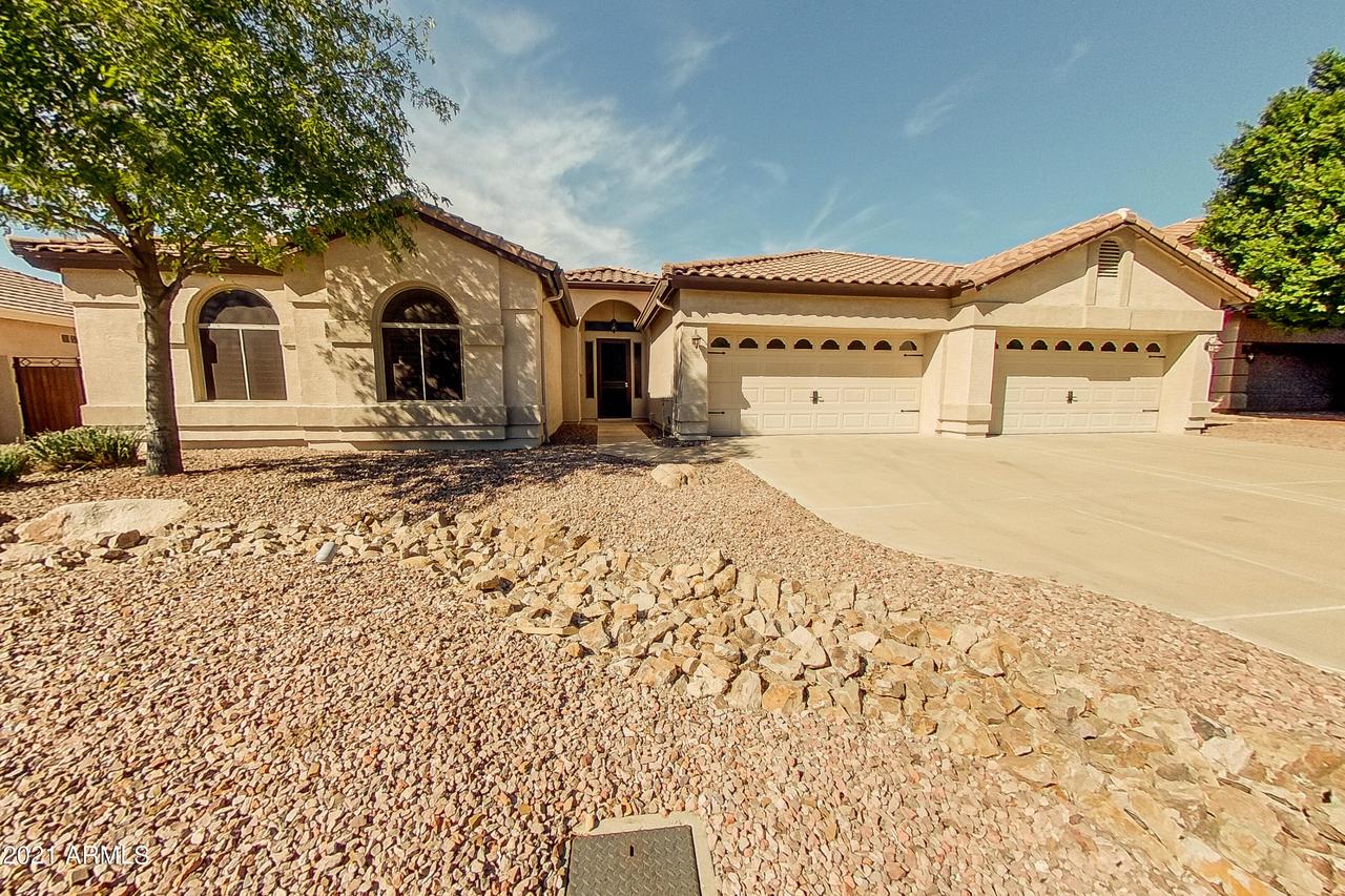 21130 N 70th Dr., Glendale, AZ 85308