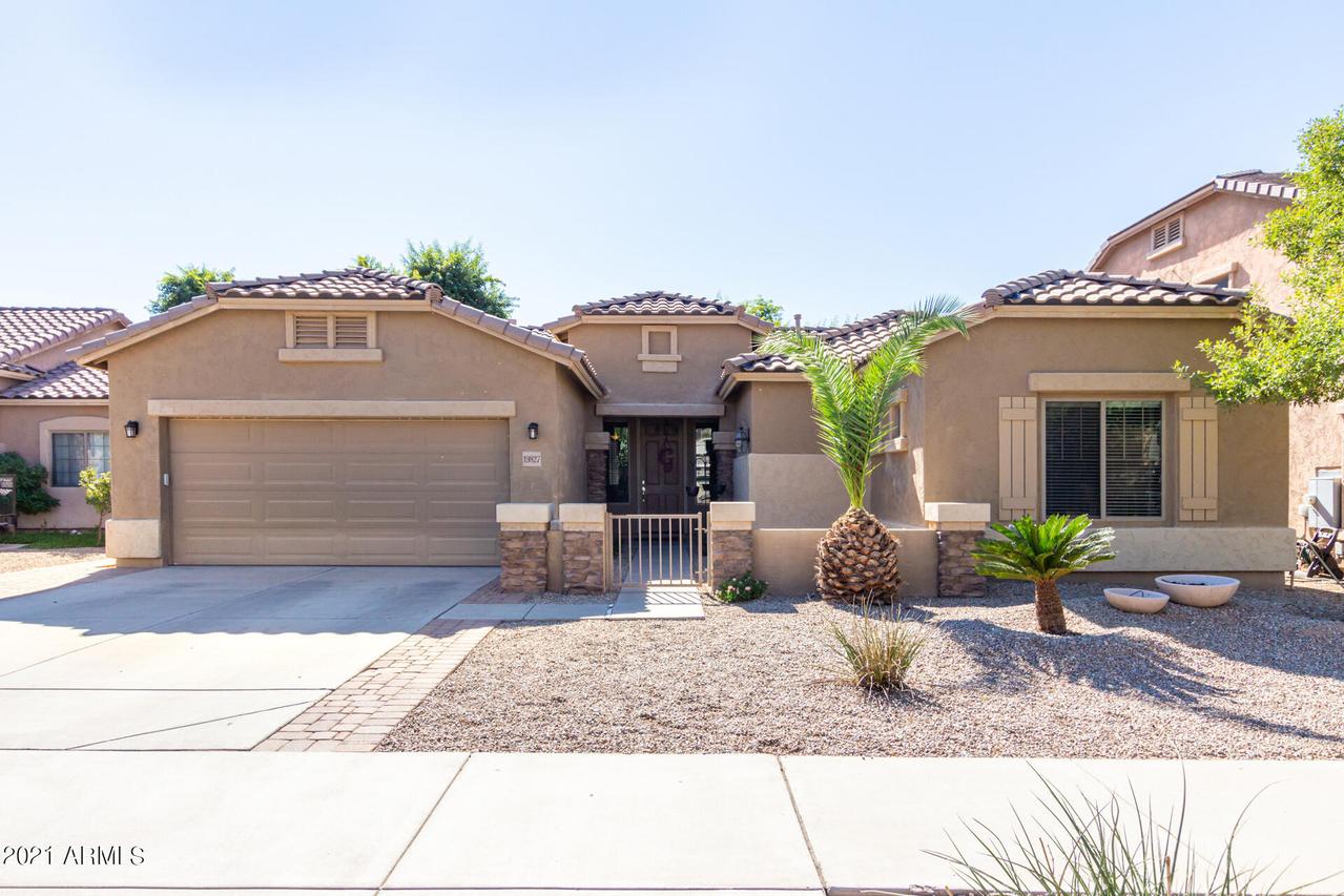 19827 E Reins Rd., Queen Creek, AZ 85142