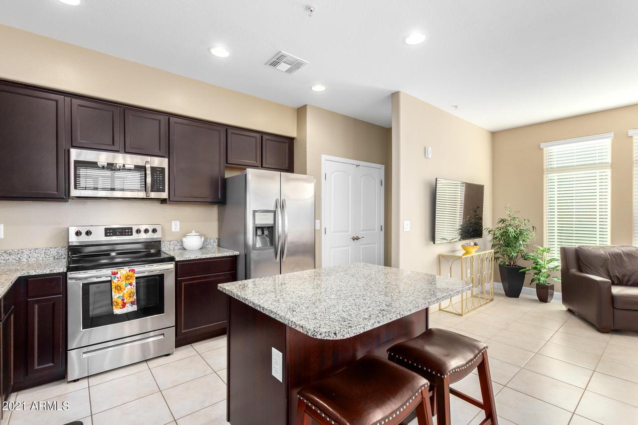 240 W Juniper Ave. #1044, Gilbert, AZ 85233