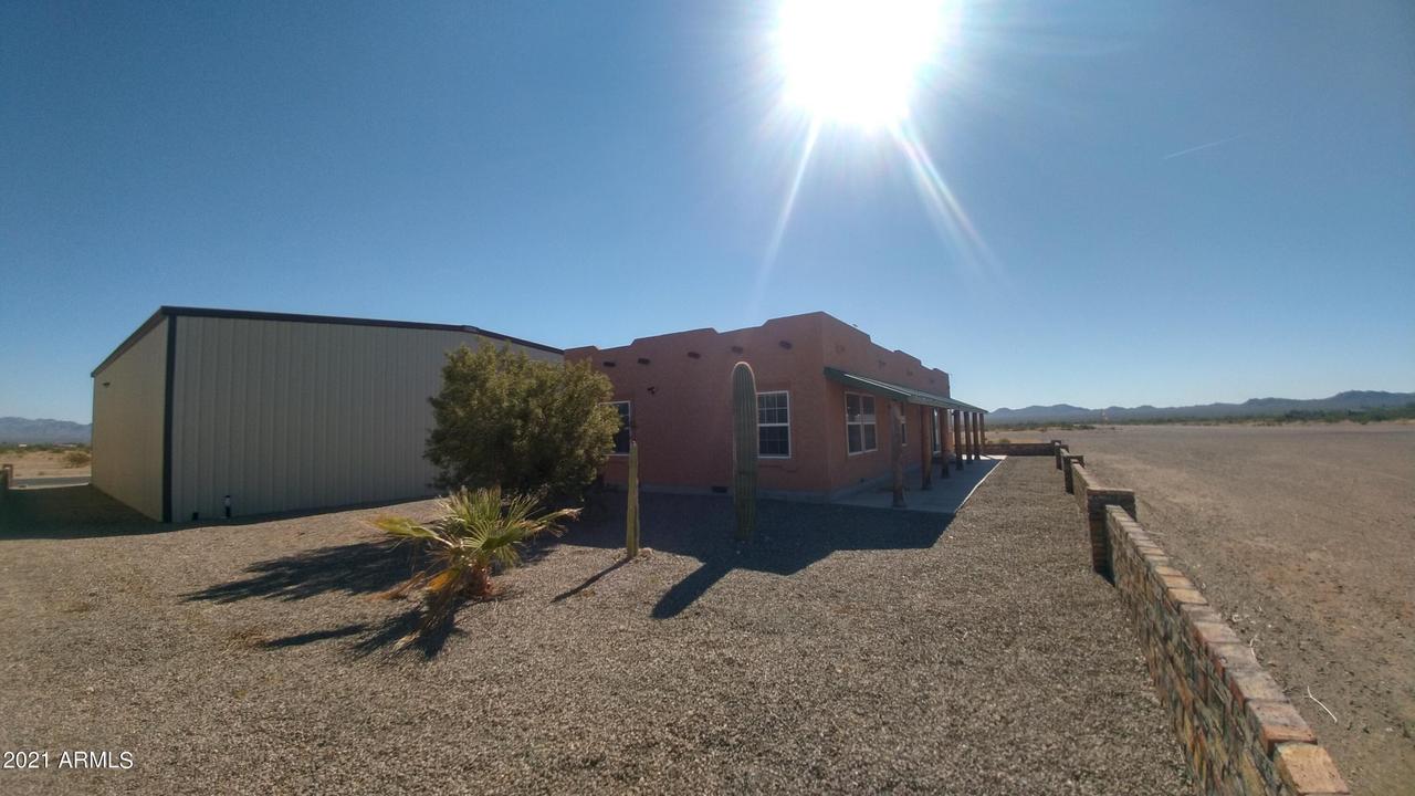 38350 Comanche Blvd., Salome, AZ 85348