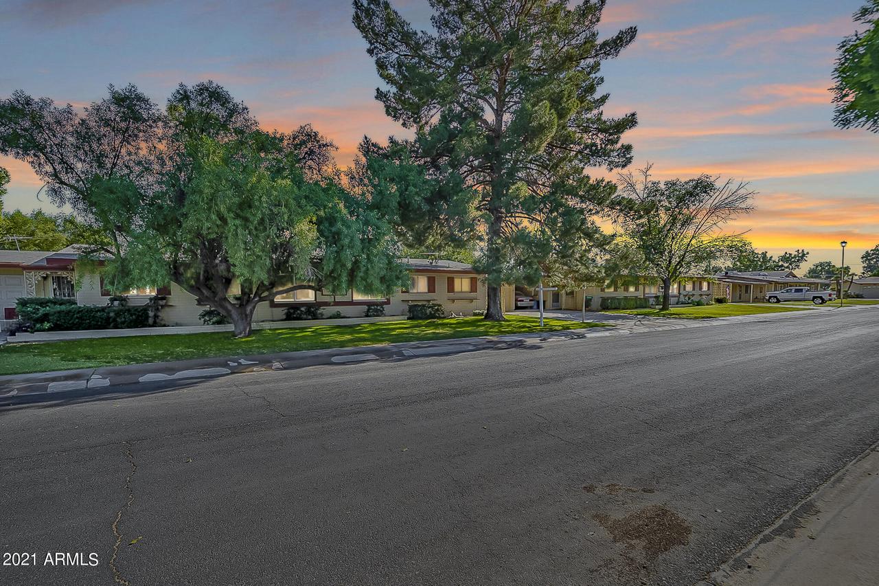 10007 W Lakeview Cir., Sun City, AZ 85351