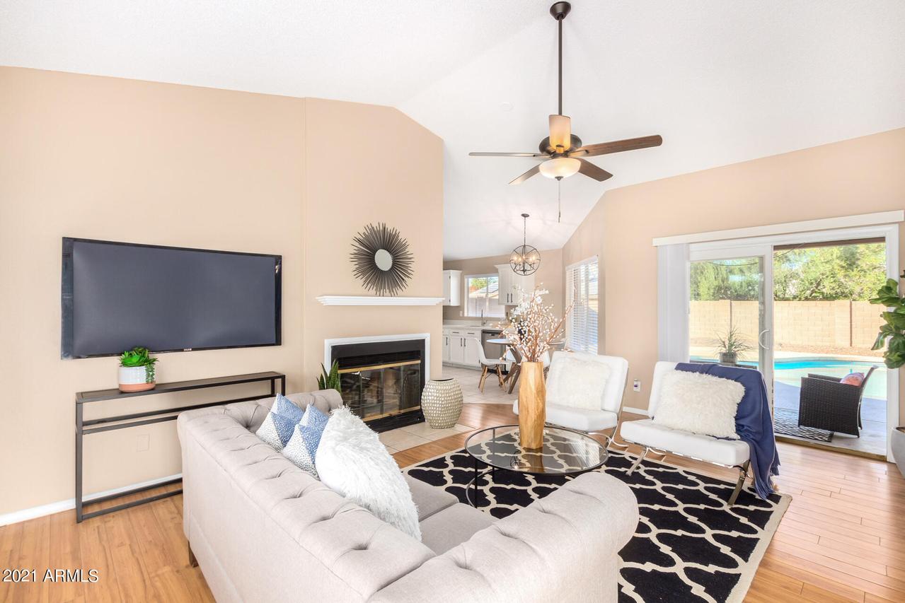 8738 W Mountain View Rd., Peoria, AZ 85345