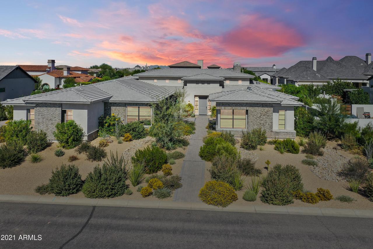 2642 E Lark St., Gilbert, AZ 85297