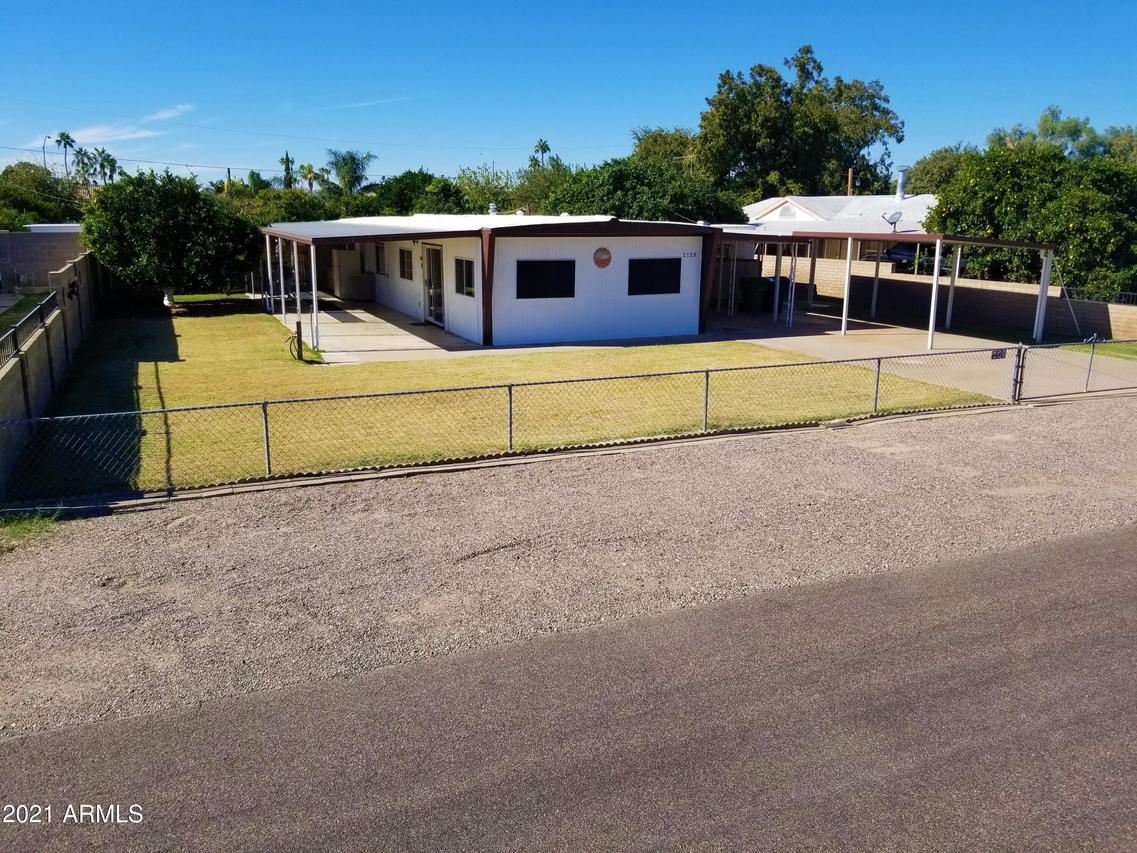 2128 N 28th Pl., Mesa, AZ 85213