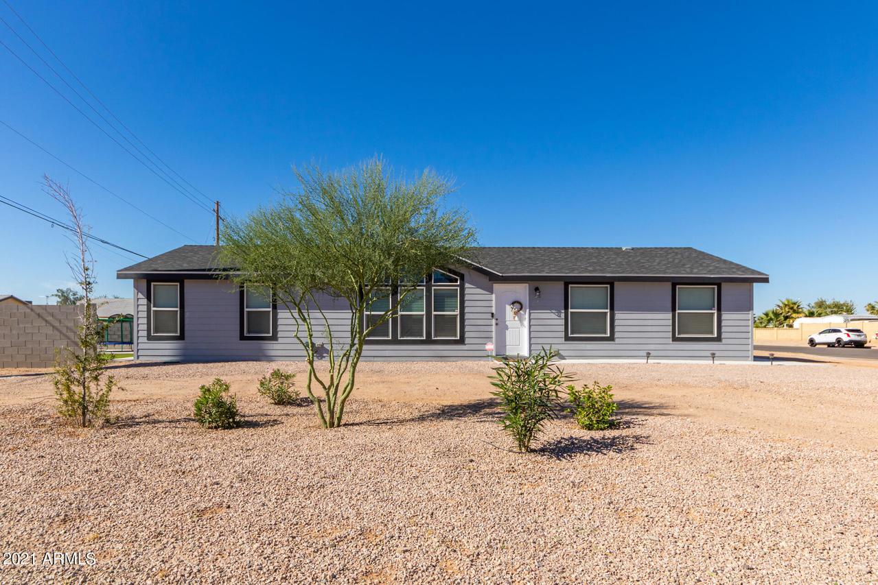 8735 E Pueblo Ave., Mesa, AZ 85208