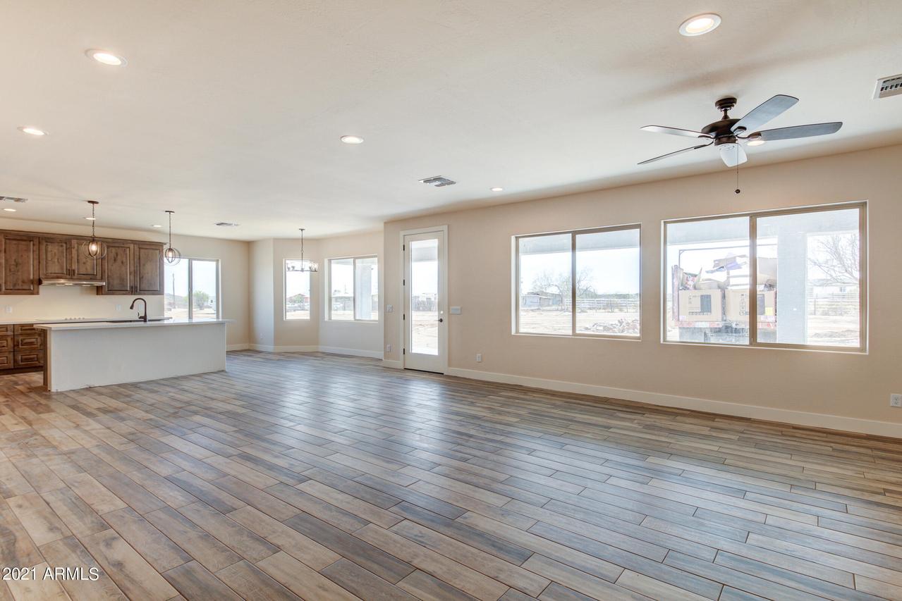 30405 N Suzie Ln., Queen Creek, AZ 85144