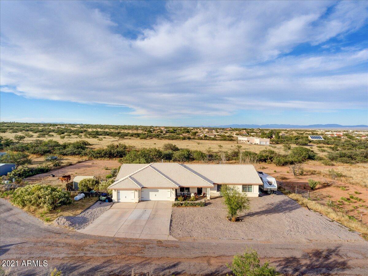 8043 E Sunwing Ridge Dr., Hereford, AZ 85615