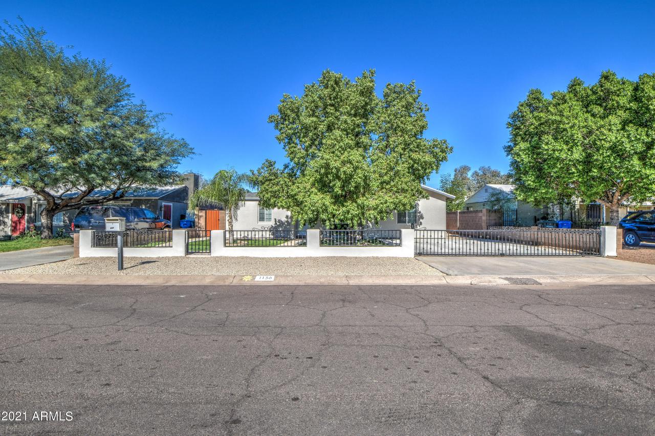 1136 E Sunnyslope Ln., Phoenix, AZ 85020