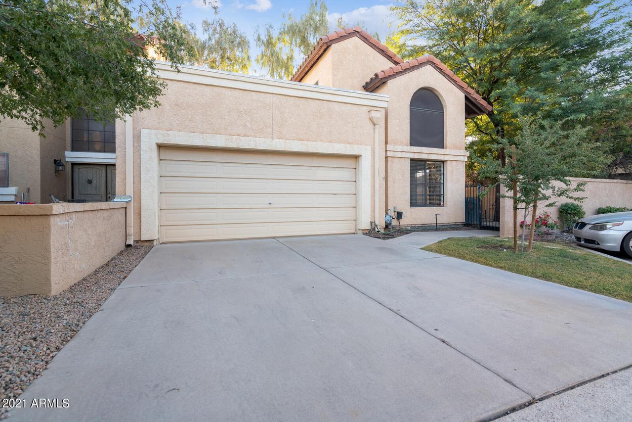 2033 N Sunset Dr., Chandler, AZ 85225