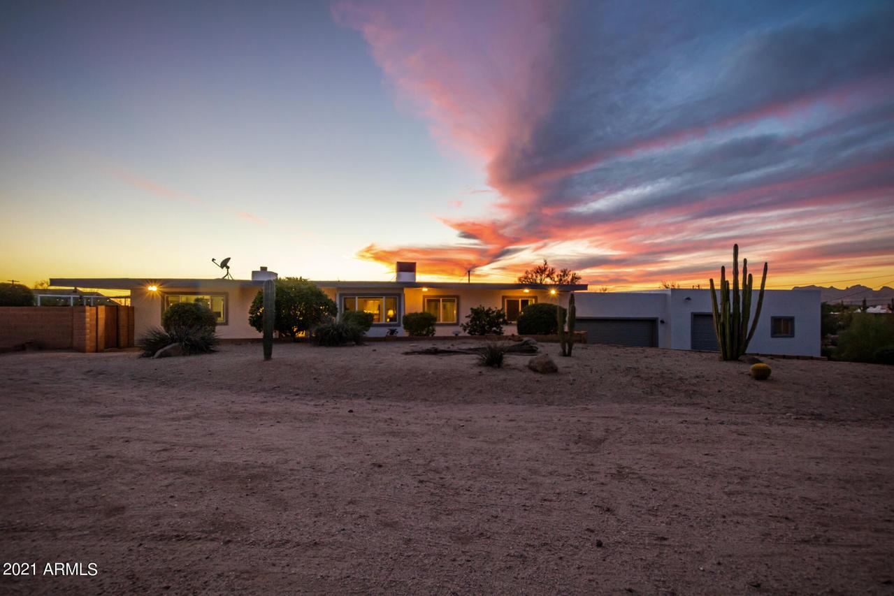 5161 E Shiprock St., Apache Junction, AZ 85119