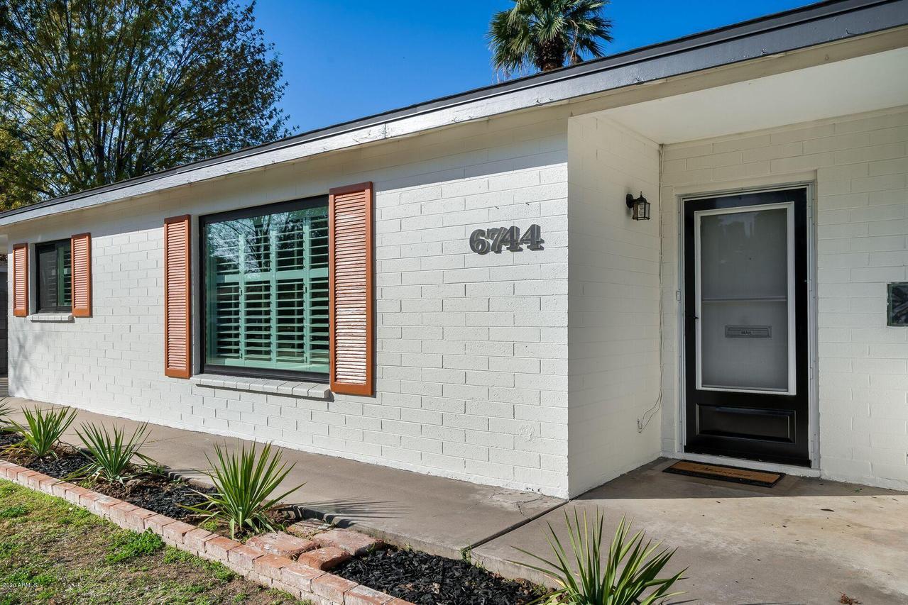 6744 N 14th Dr., Phoenix, AZ 85013