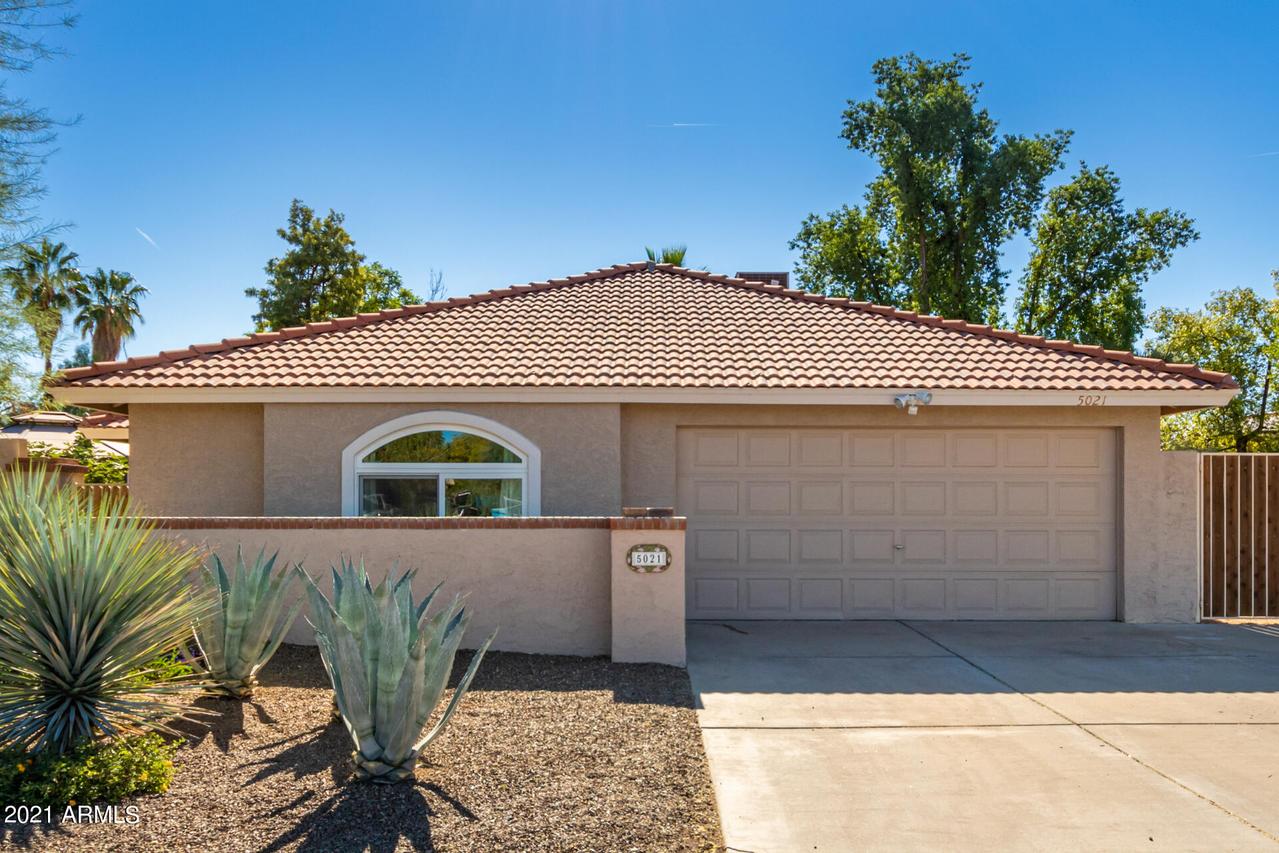 5021 W Acoma Dr., Glendale, AZ 85306