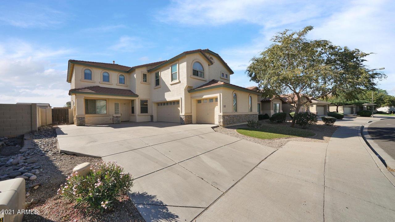 5350 N Ormondo Way, Litchfield Park, AZ 85340