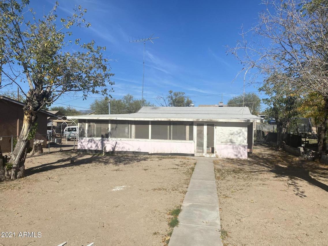 371 N Jackson St., Wickenburg, AZ 85390