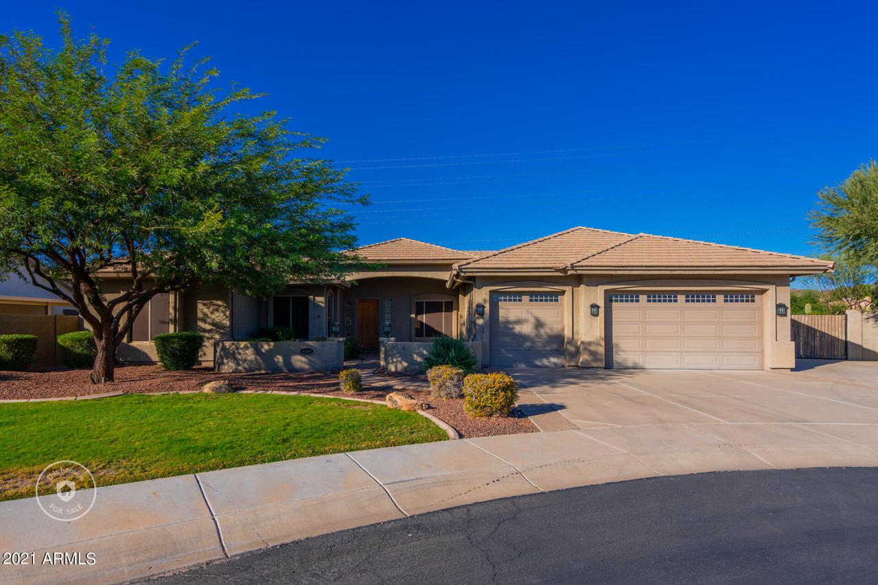 4306 W Saguaro Park Ln., Glendale, AZ 85310