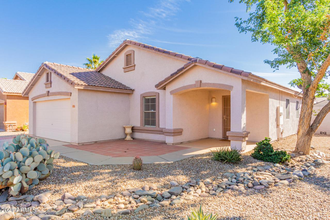 1973 E Lusitano Loop, San Tan Valley, AZ 85140