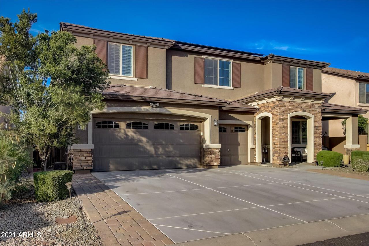 7910 W Redbird Rd., Peoria, AZ 85383