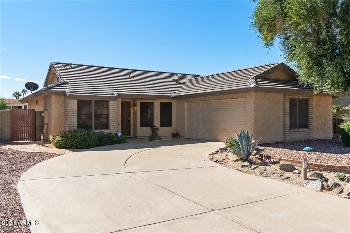 3921 E Shomi St., Phoenix, AZ 85044