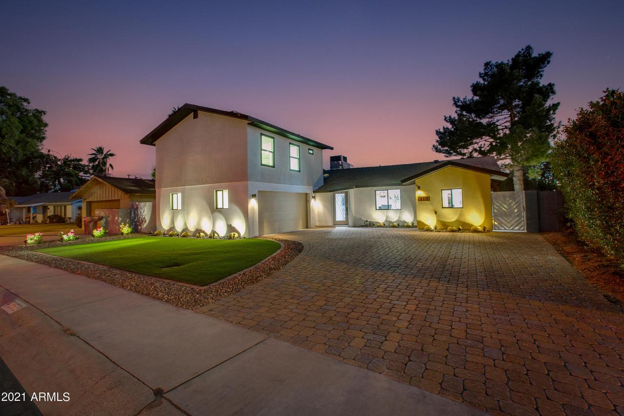 8513 E Orange Blossom Ln., Scottsdale, AZ 85250