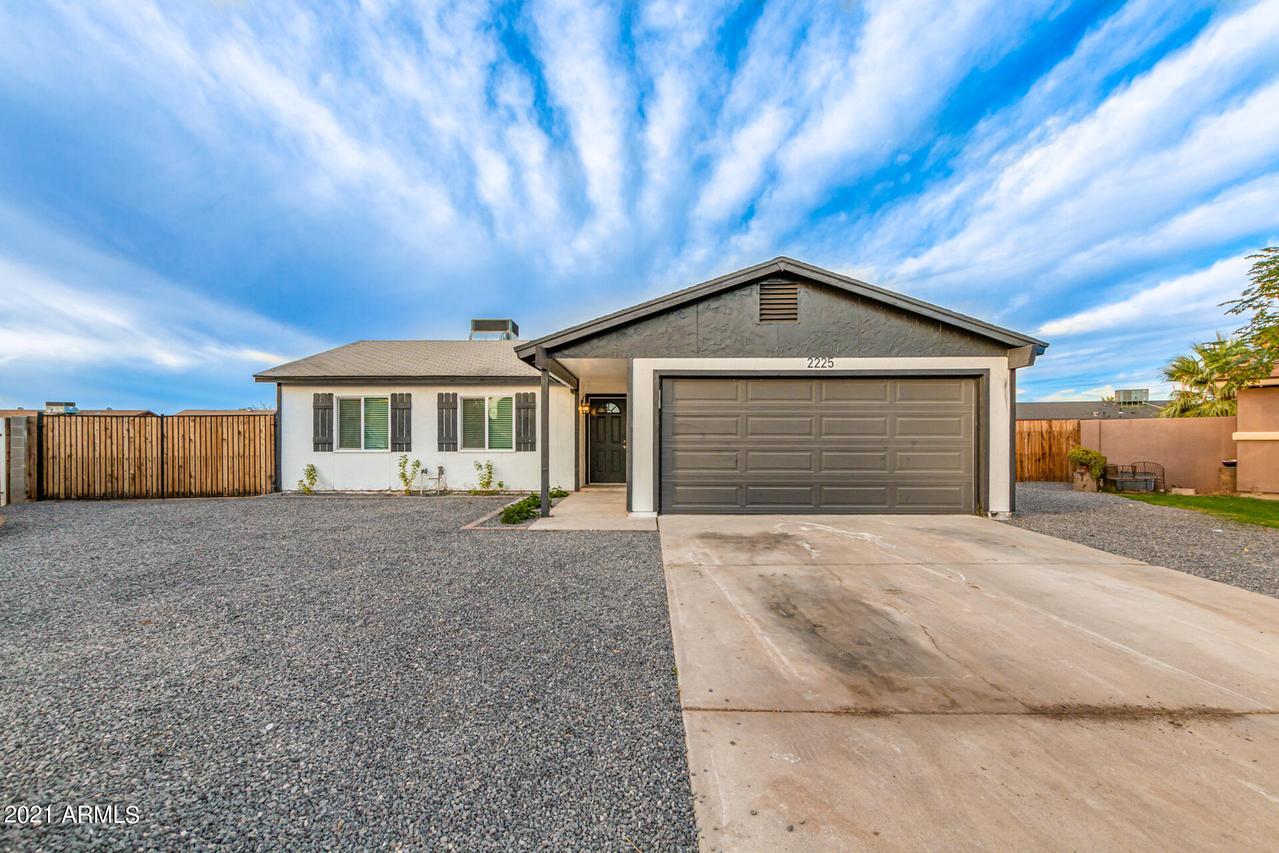 2225 N 67th Cir., Phoenix, AZ 85035