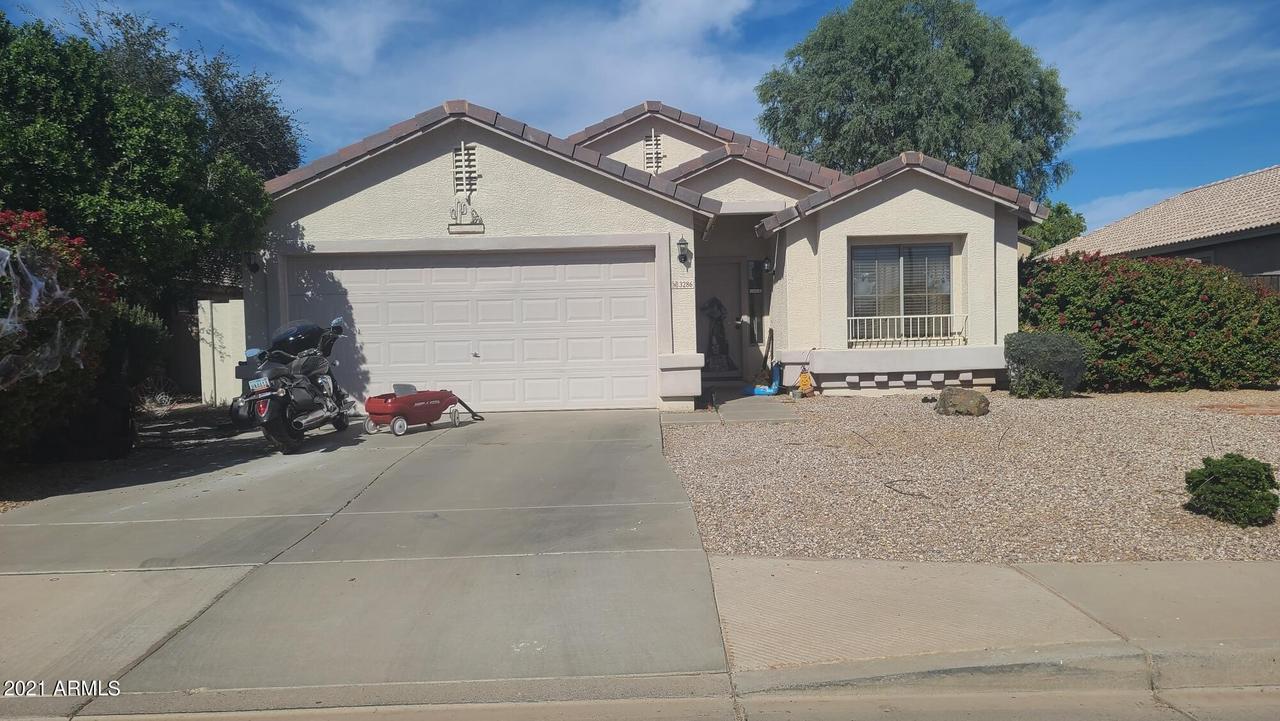3286 E Woodside Way, Gilbert, AZ 85297