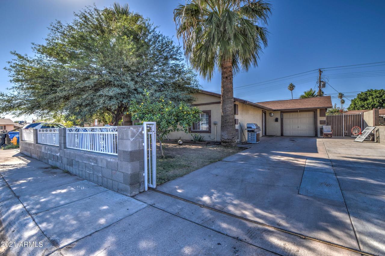 3208 N 54th Ln., Phoenix, AZ 85031
