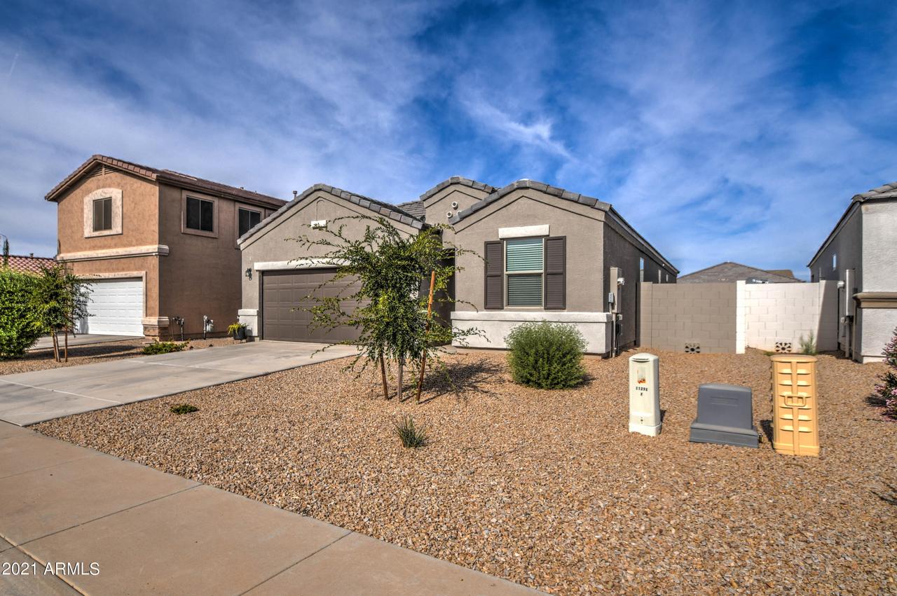 11298 E Wallflower Ln., Florence, AZ 85132