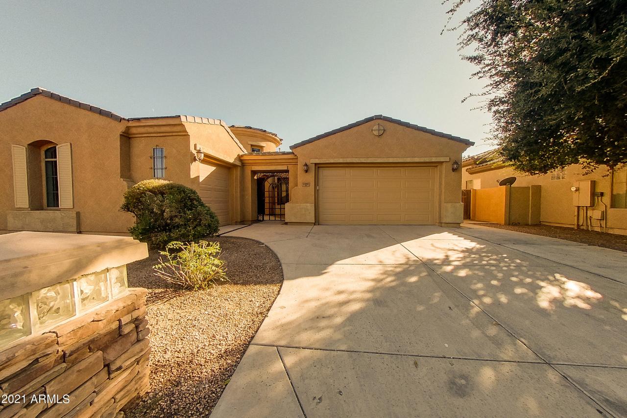 3389 E Goldfinch Way, Chandler, AZ 85286