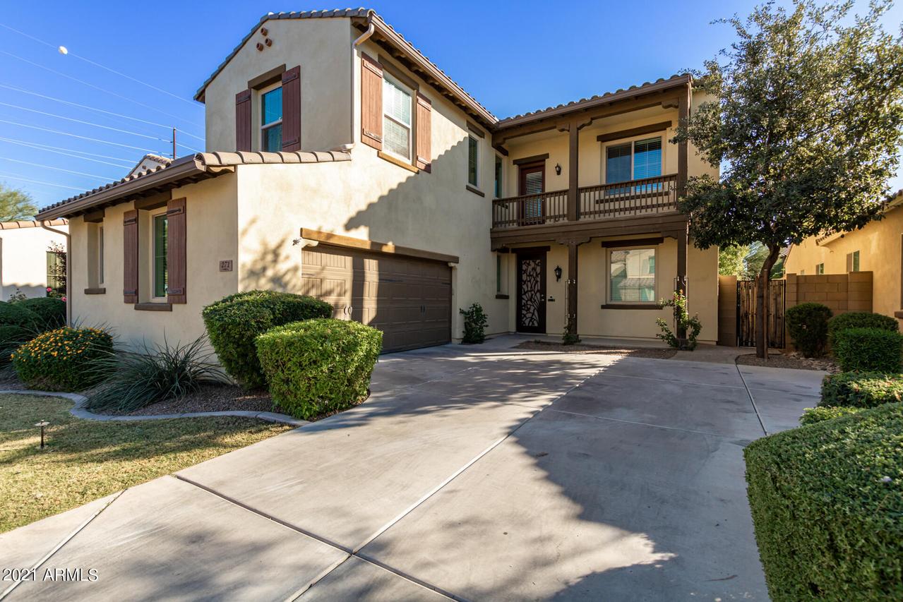 271 E Indigo Dr., Chandler, AZ 85286