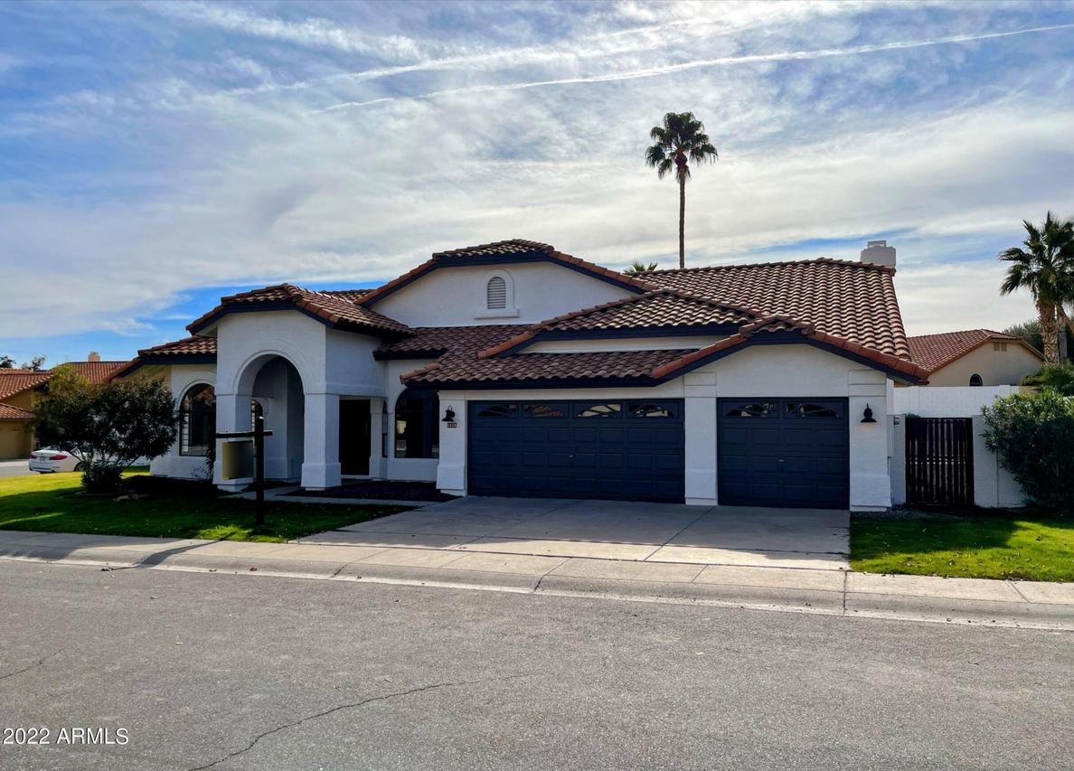 1525 W Desert Broom Dr., Chandler, AZ 85248