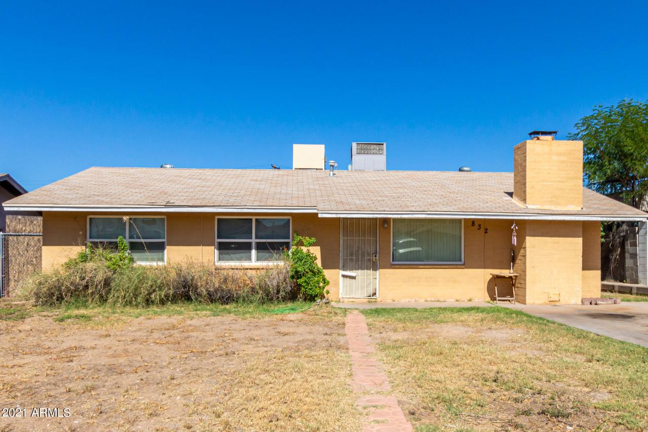 832 W Estes Way, Phoenix, AZ 85041