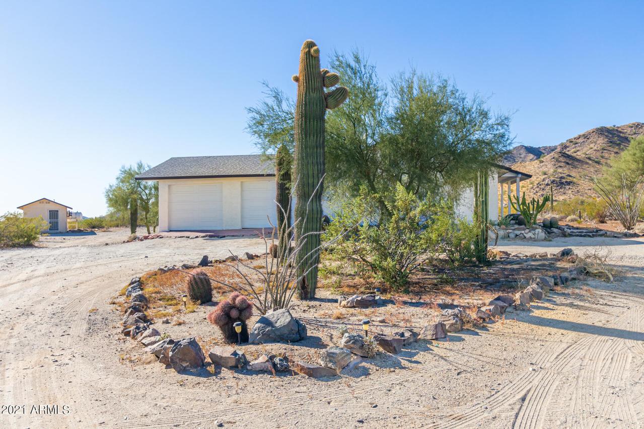 1402 N 234th Ave., Buckeye, AZ 85396