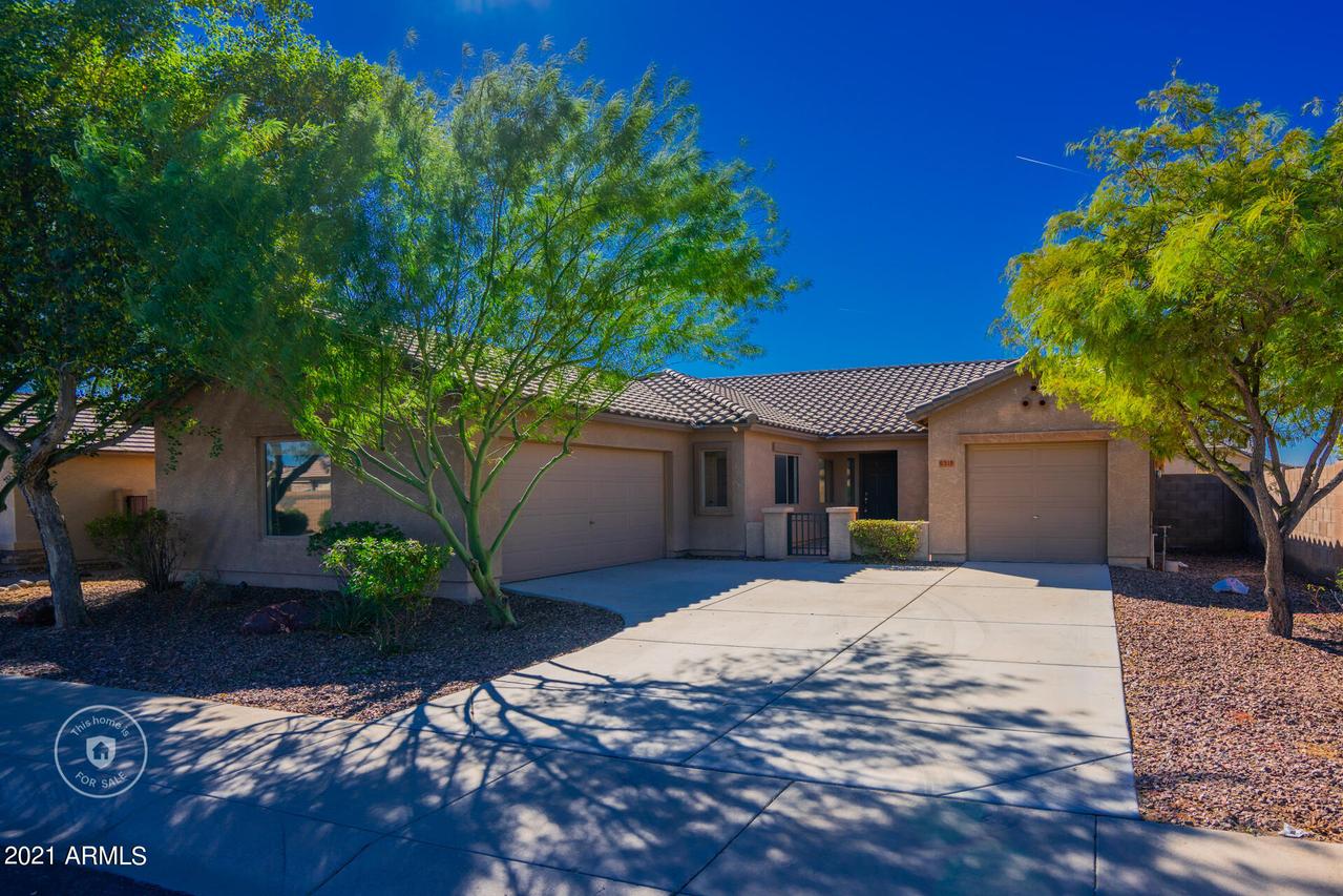 6918 S 252nd Dr., Buckeye, AZ 85326